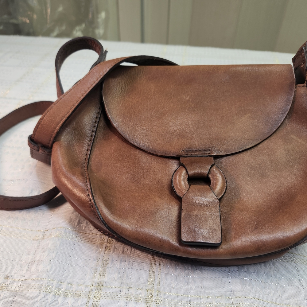 Brown Leather Crossbody Saddle Bag with Ring Detail - Picture 2 of 4